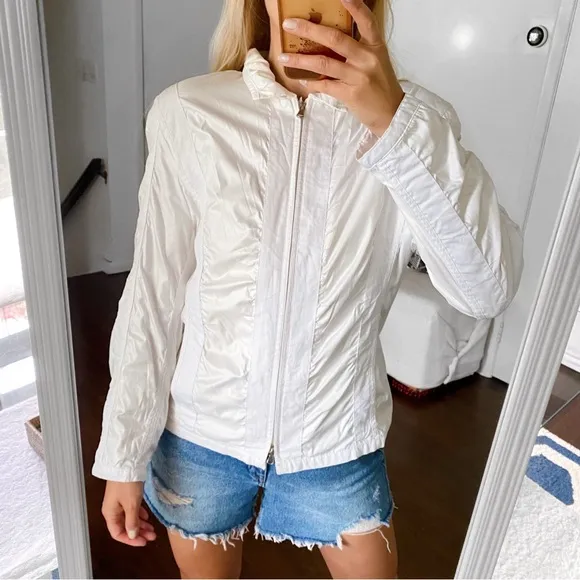 🐚 SEMPRE CASUAL WHITE IVORY EVERYDAY JACKET!