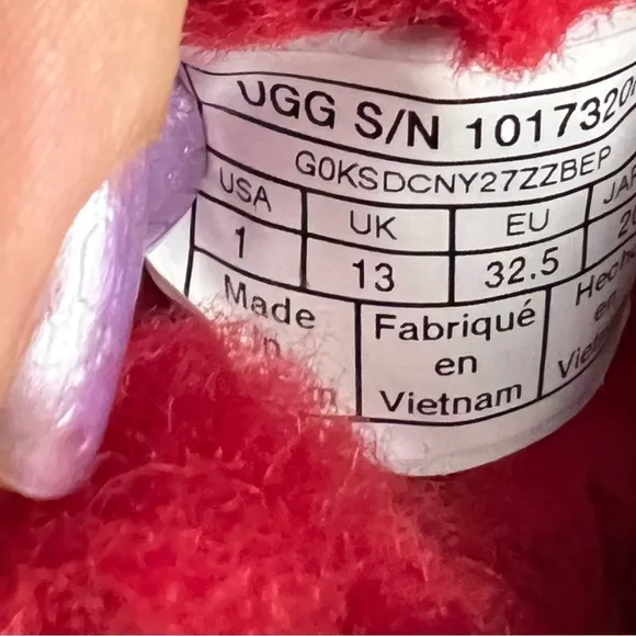 ▶️ UGG ◀️ Neumel Red Kids size 1