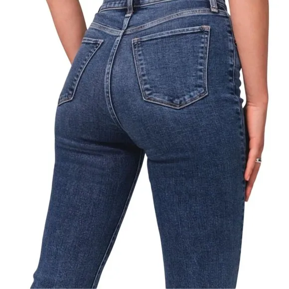 Abercrombie &amp; Fitch The Flare Ultra High Rise Raw Hem Jeans Size 33