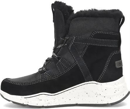 All-weather olesha boot in black