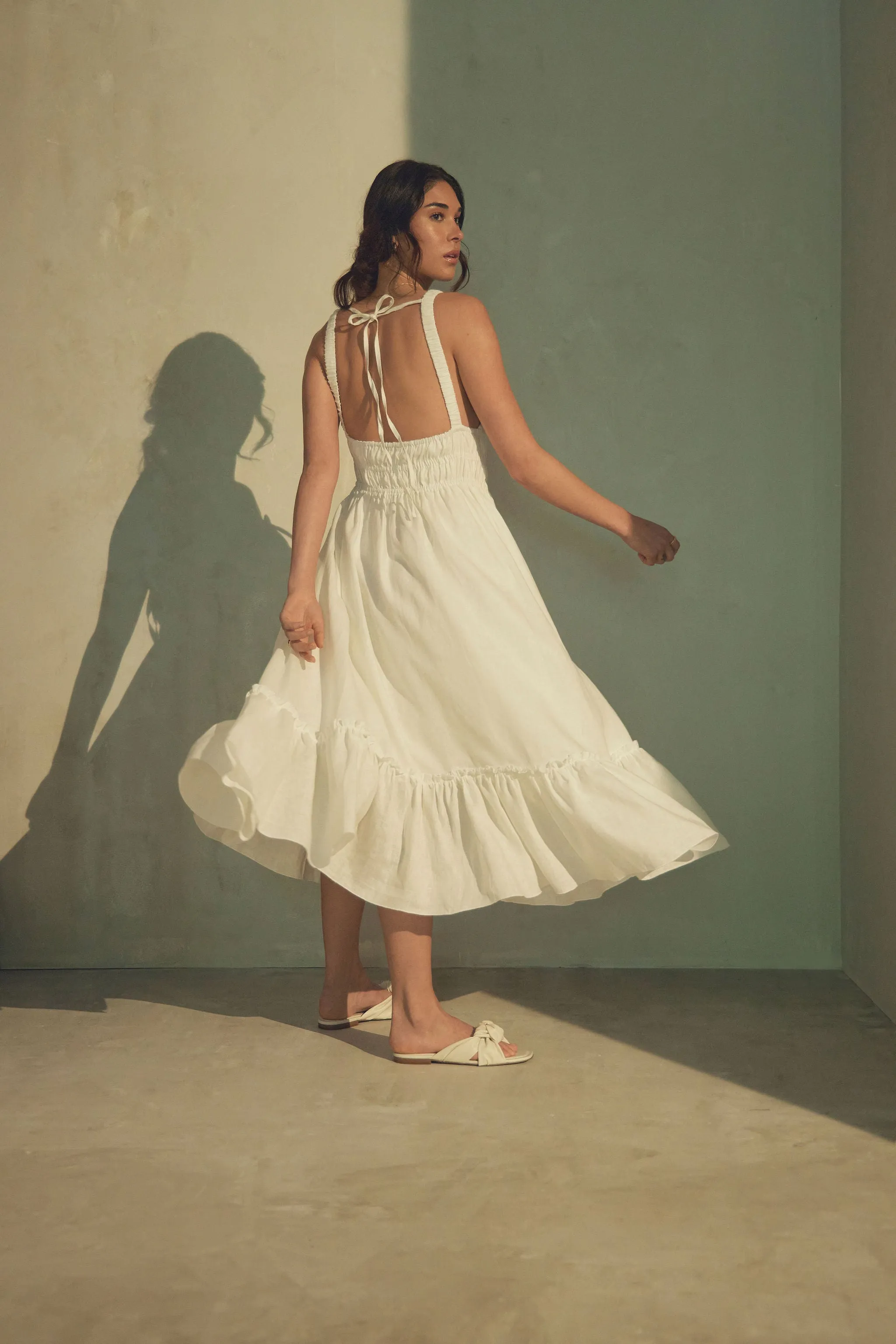 Amara Ruched Midi Linen Dress in Pristine