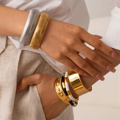 Chic Bangle Collection