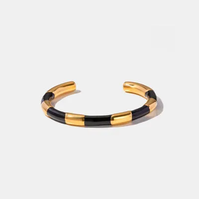 Chic Bangle Collection