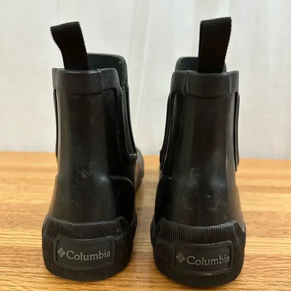 Columbia Black Chelsea Waterproof Rain Boot Womens Size 9