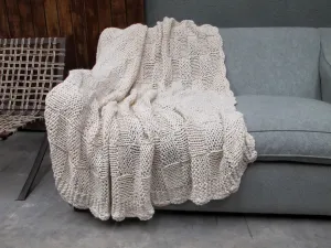 Cuadro Cable Knit Throw Blanket