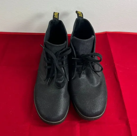 Dr. Martens Men's Henrie Black Canvas Chukka Boots, Sz 11