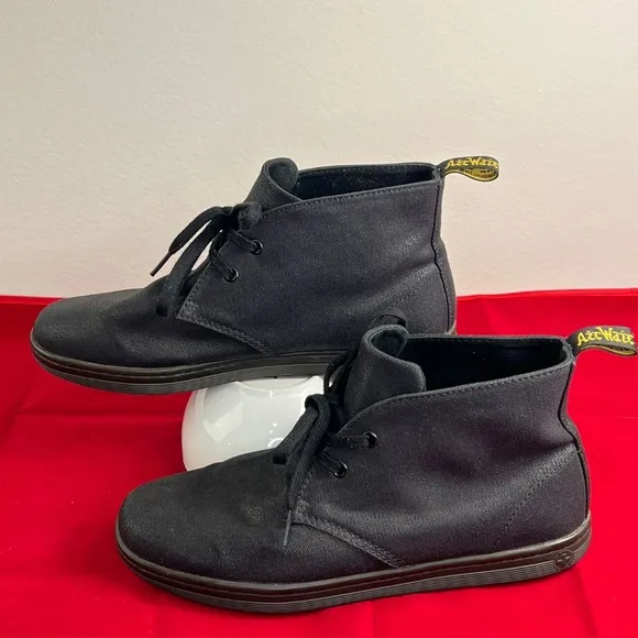 Dr. Martens Men's Henrie Black Canvas Chukka Boots, Sz 11