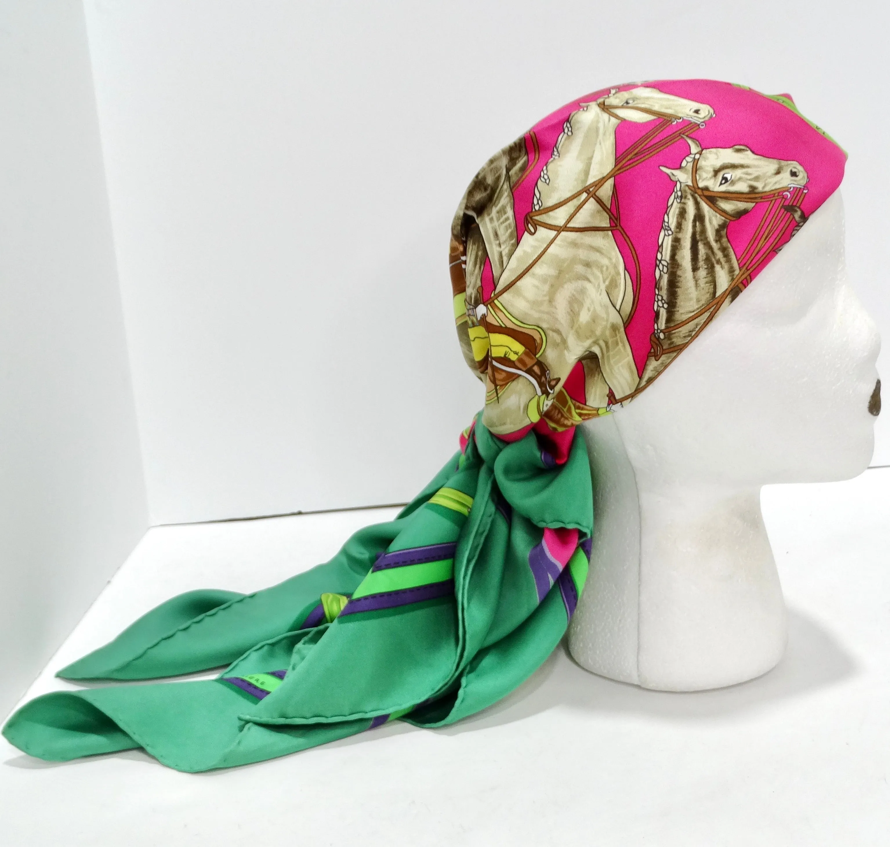 Hermès La Ronde Des Jockeys Silk Scarf