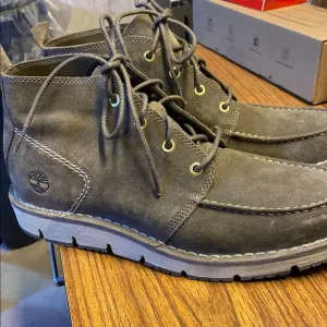 Men’s NWOB Timberland Westmore Moc-Toe Chukka Boot Sz 9.5.