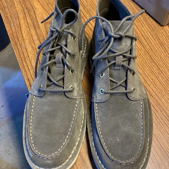Men’s NWOB Timberland Westmore Moc-Toe Chukka Boot Sz 9.5.