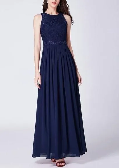 Queen Ruffles Dress