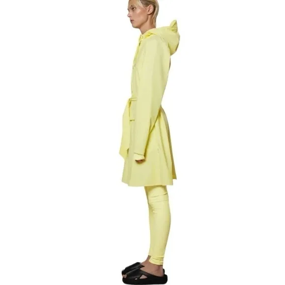 Rains New Belted Curve Jacket in Straw Yellow Size Small Rain Coat Trench