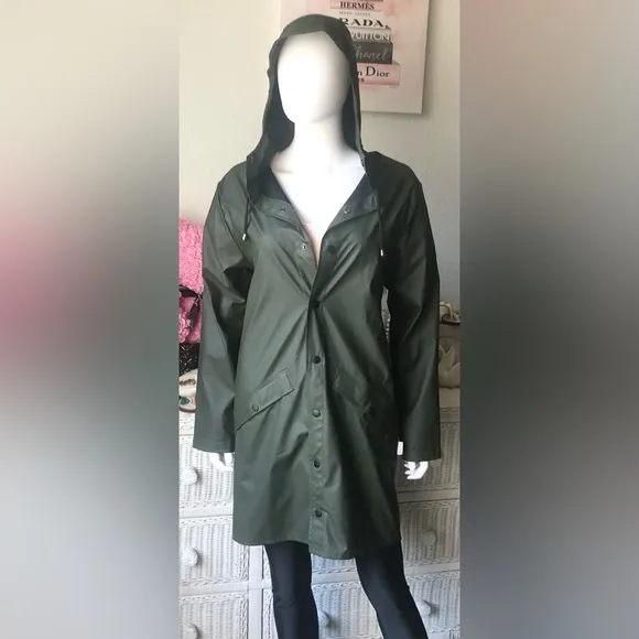 Rains Raincoat Waterproof &amp; Windproof Lightweight  in green color Size XXS