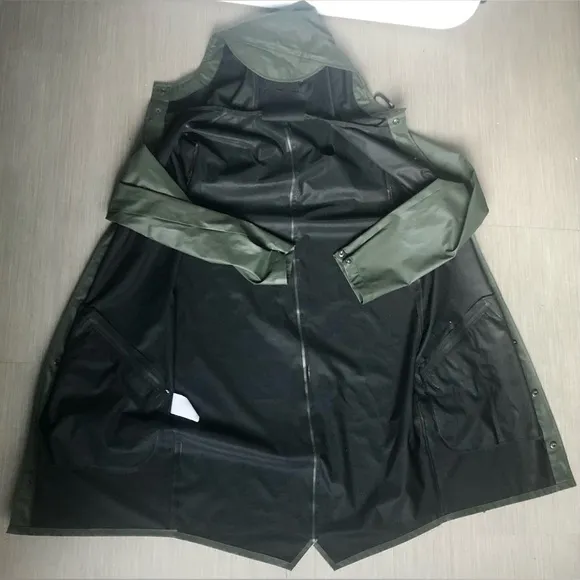 Rains Raincoat Waterproof &amp; Windproof Lightweight  in green color Size XXS