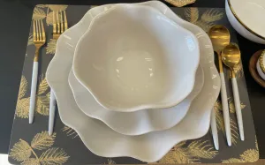 Service for 4 white flower shaped China set (4-pc)