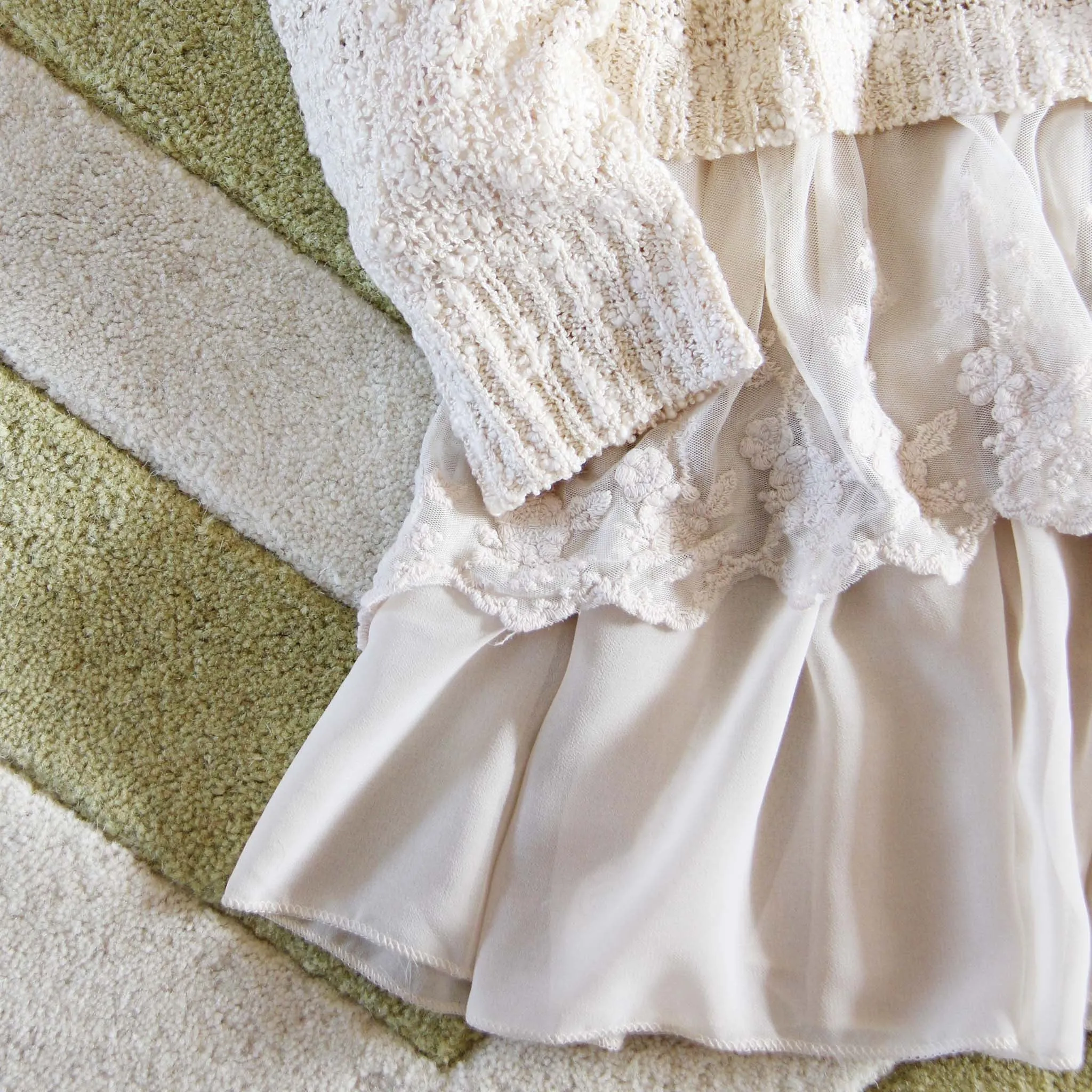 Snowflake Boyfriend Sweater in Cream