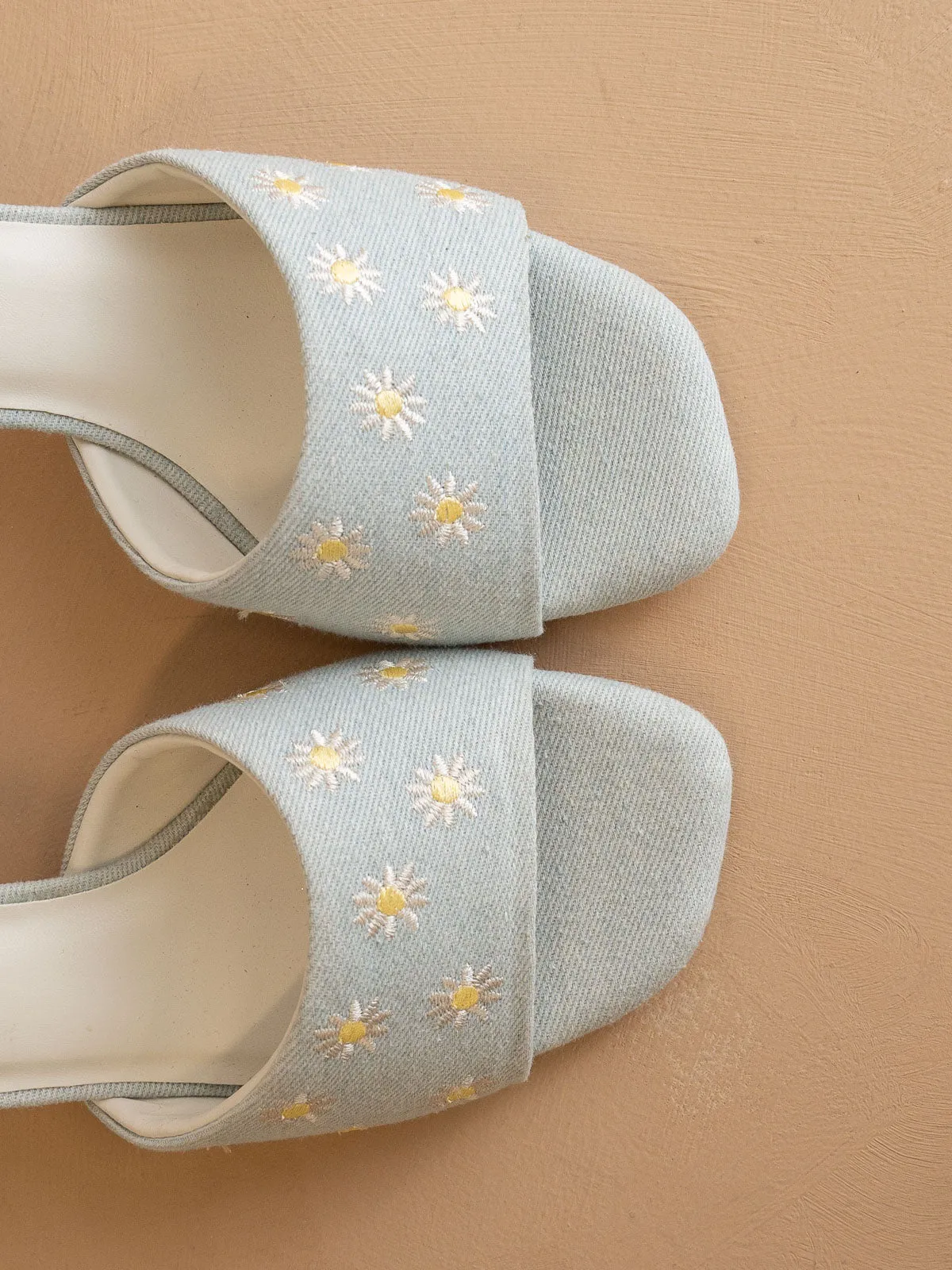 The Olive | Denim Low heeled sandal