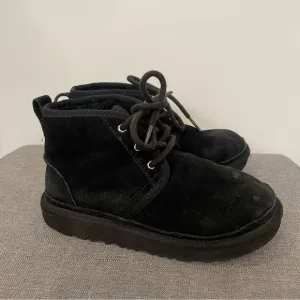 UGG Neumel II Boot - Black Big Kids Size 1