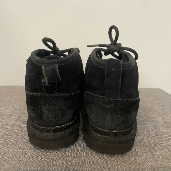 UGG Neumel II Boot - Black Big Kids Size 1