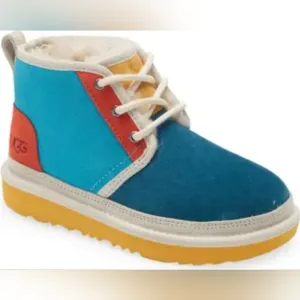 UGG Neumel Mashup Kids Boot sz 3