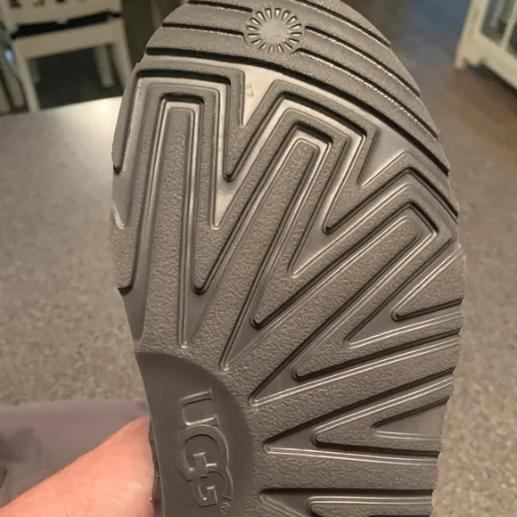 UGG Neumel Rip-Stop Chukka Shoes Size 7. Bought &amp; Never worn!