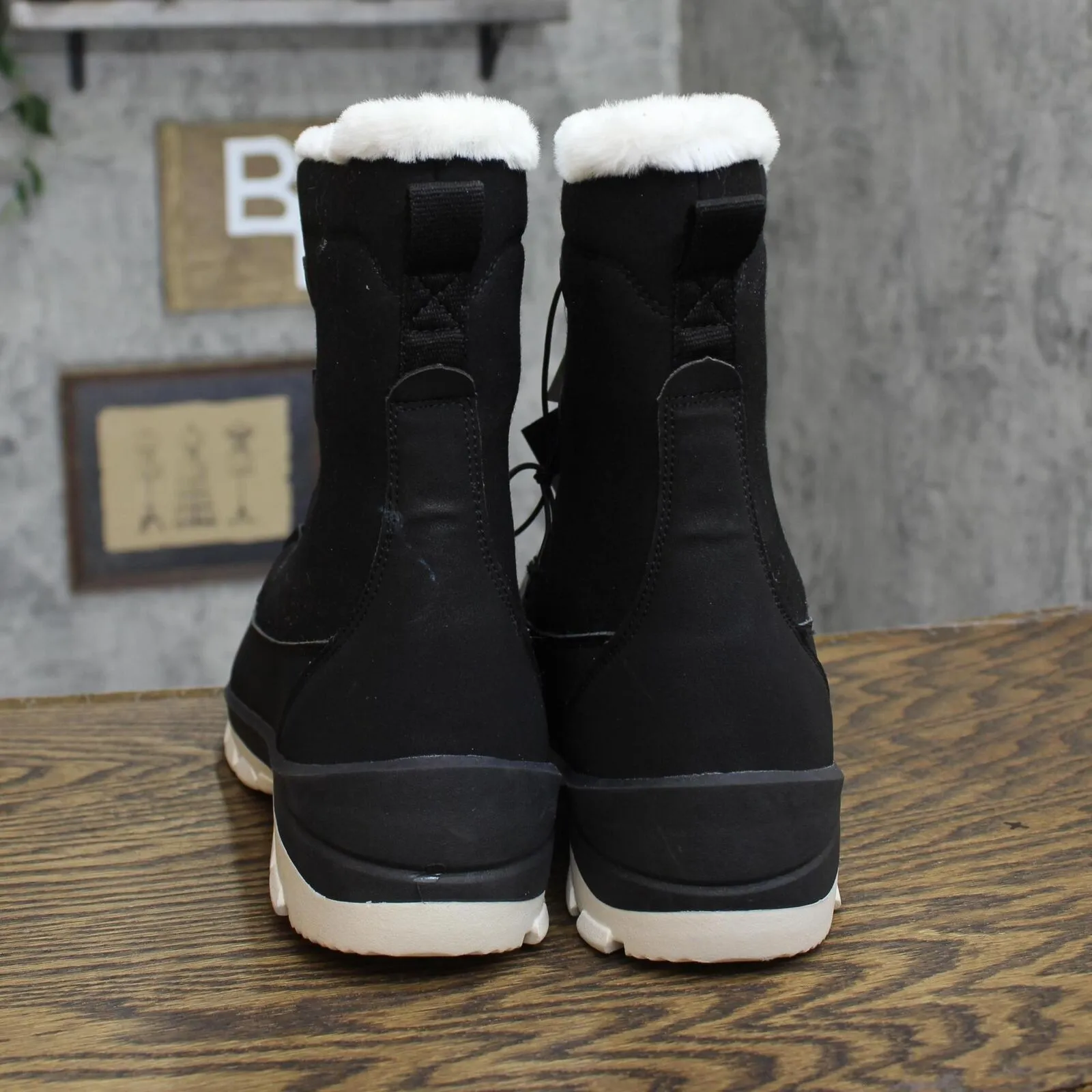 Universal Thread Women's Corie Winter Hiker Boots 88236081 Jet Black 12M