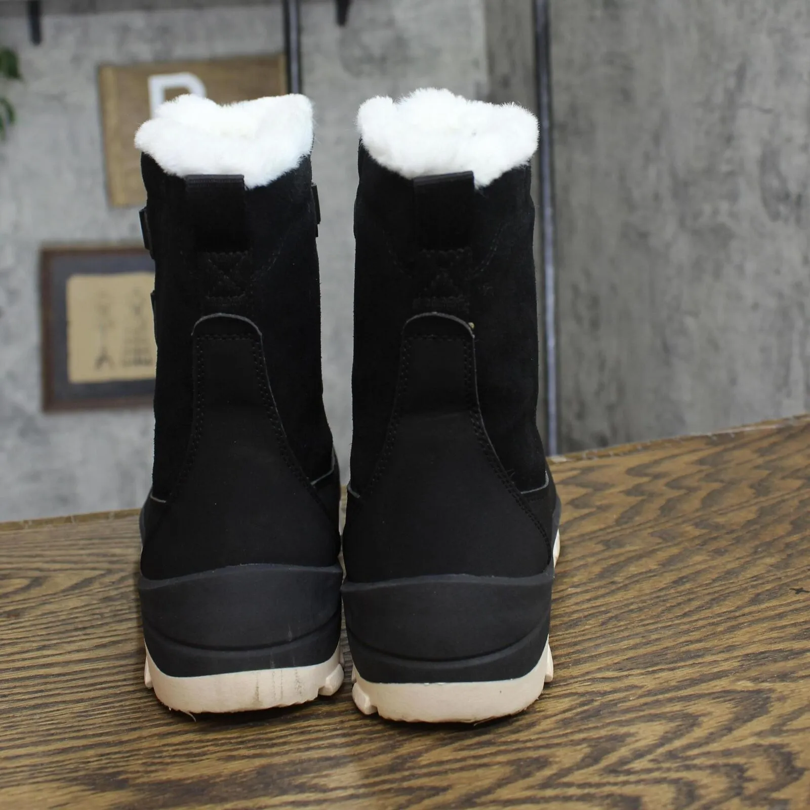 Universal Thread Women's Corie Winter Hiker Boots 88236081 Jet Black 6M
