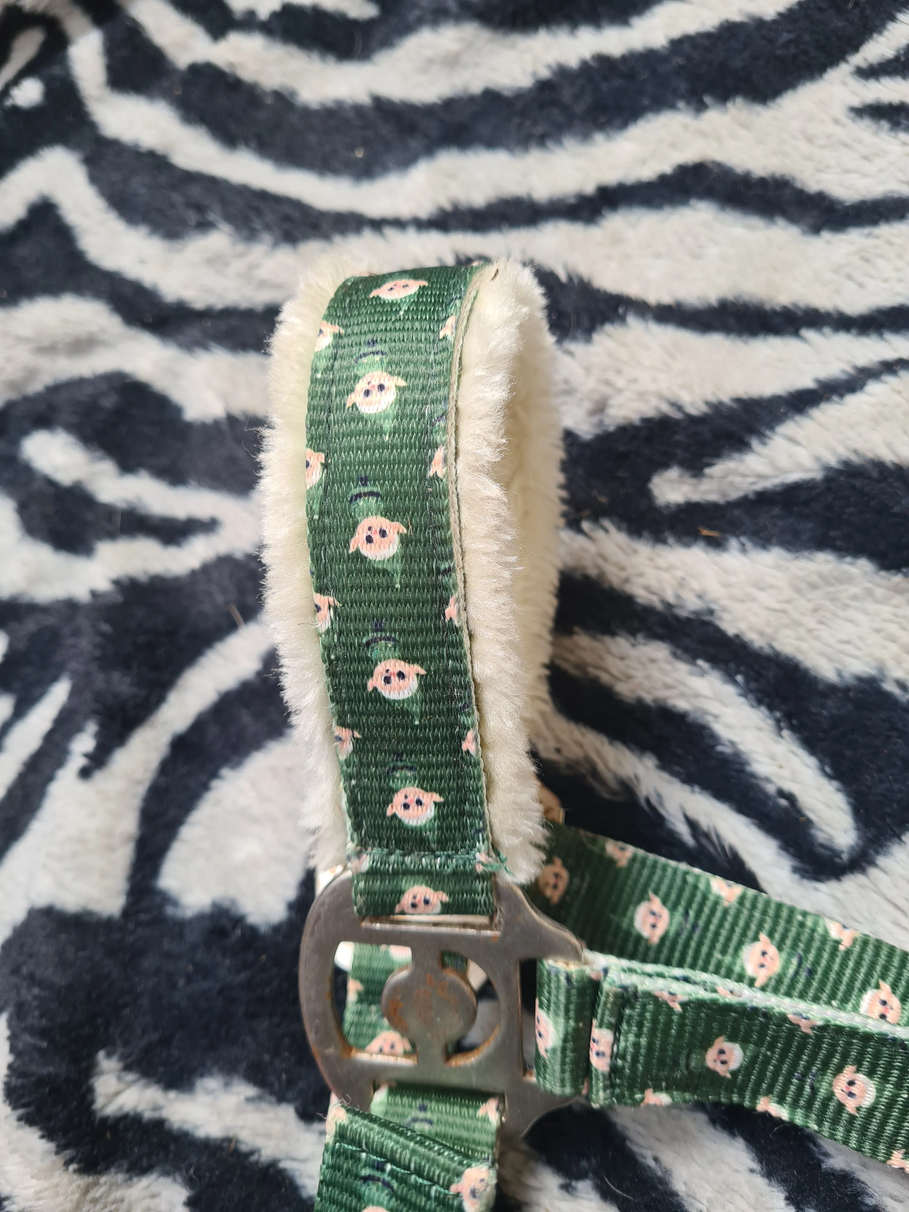 Used pony size QHP equestrian green elf head collar FREE POSTAGE☆