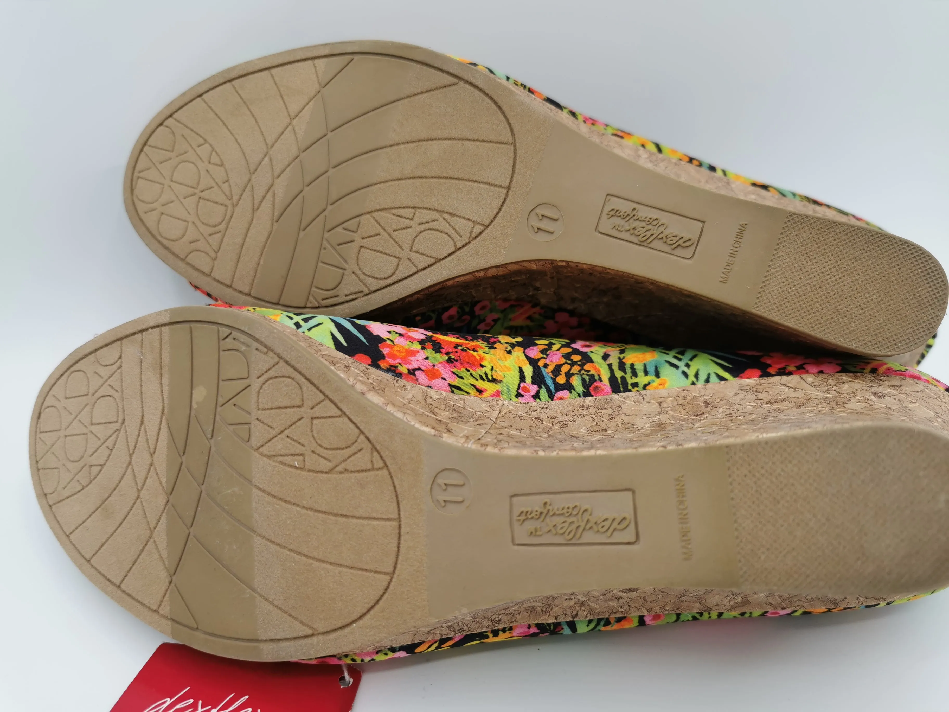 WOMENS SIZE 11 - DEXFLEX, Comfort Wedge Heel Sandals NWT B26