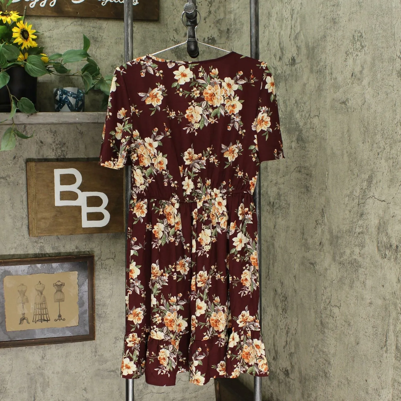 Xhilaration Women's Floral Print Short Sleeve V-Neck Smocked Waist Mini Dress