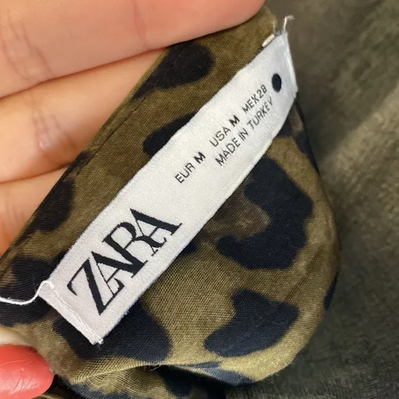 Zara Leopard Print Skirt Size M